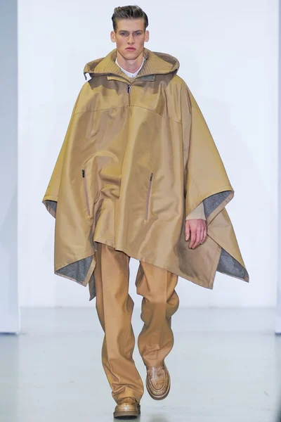 Look 24